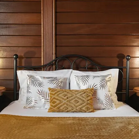 Unique Wooden Сasa de vacaciones