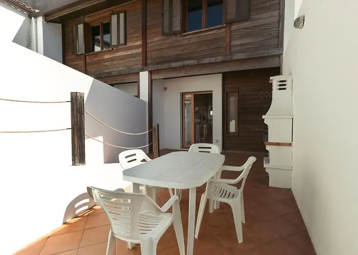 Unique Wooden * オビドス