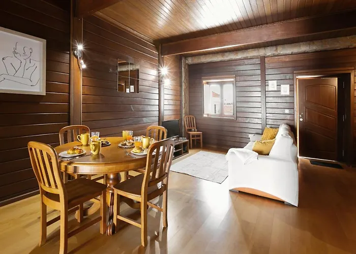 Unique Wooden * オビドス